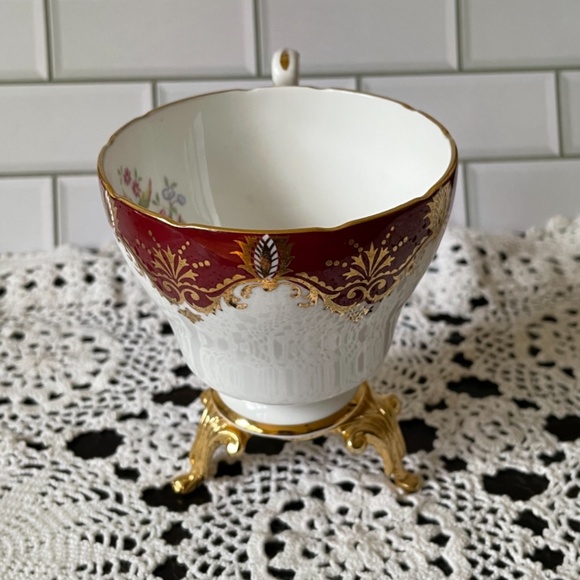 Paragon red and gold saucer and tea cup / fruit image Bone China made in England - Picture 7 of 12